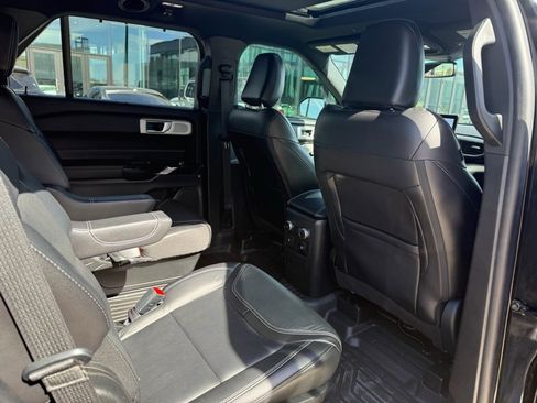 Used 2022 Ford Explorer ST w/ Equipment Group 401A image 11