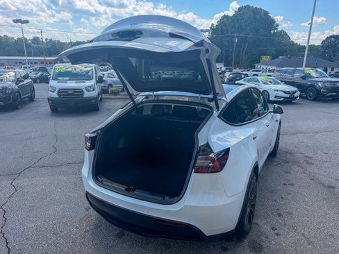 Used 2021 Tesla Model Y Long Range AWD/4WD image 13