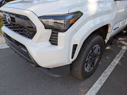 Used 2024 Toyota Tacoma TRD Sport AWD/4WD image 7