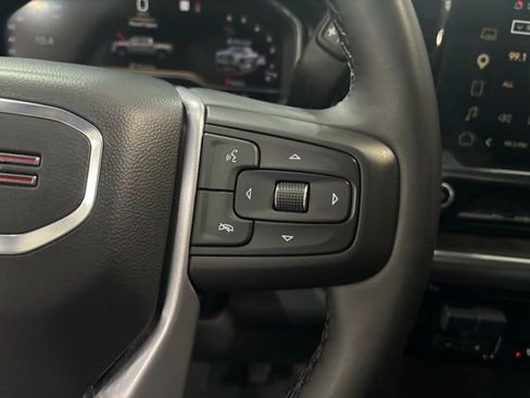 Used 2025 GMC Sierra 1500 SLT AWD/4WD image 19