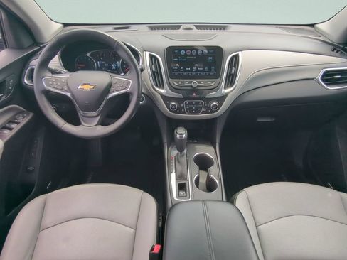 Used 2018 Chevrolet Equinox Premier FWD image 11