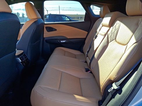 Used 2024 Lexus RX 350 Premium image 10