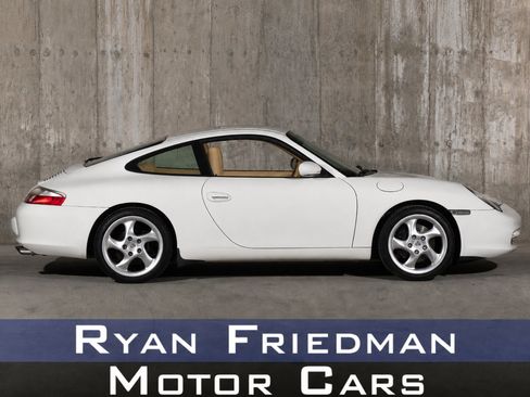 Used 2001 Porsche 911 Carrera RWD image 1