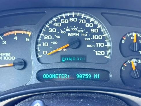 Used 2003 GMC Sierra 3500 SLT w/ SLT Preferred Equipment Group AWD/4WD image 14