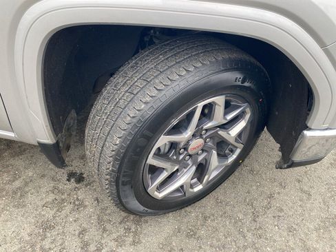 Used 2022 GMC Sierra 1500 SLT w/ SLT Premium Plus Package image 6