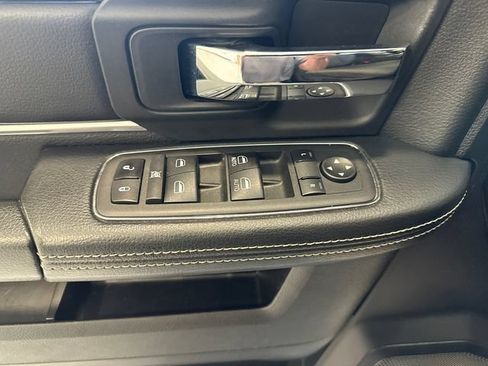 Used 2023 RAM 1500 Warlock AWD/4WD image 26
