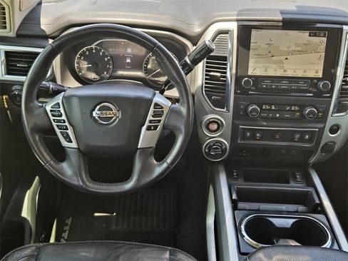 Used 2020 Nissan Titan SL w/ Moonroof Package image 26