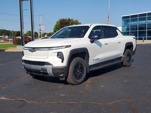 New 2025 Chevrolet Silverado EV LT image 4
