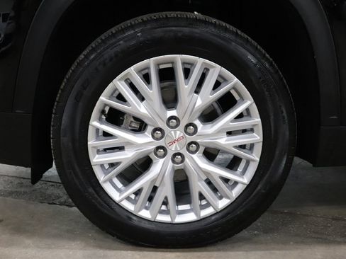 Used 2026 GMC Acadia Elevation w/ Elevation Premium Package FWD image 40