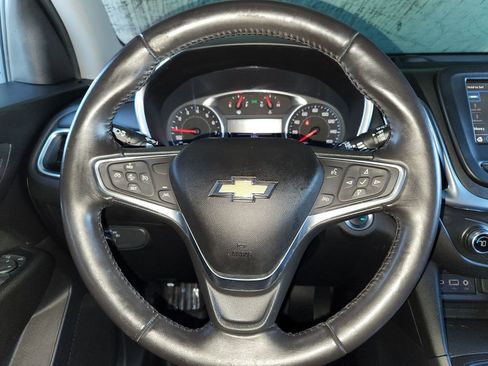 Used 2019 Chevrolet Equinox LT w/ Driver Convenience Package image 22