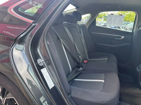 Used 2025 Hyundai Sonata SEL FWD image 12