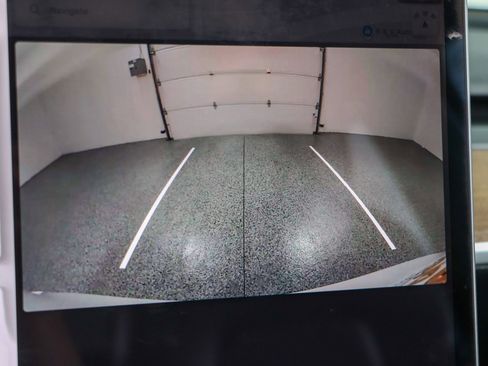 Used 2023 Tesla Model Y Performance image 18