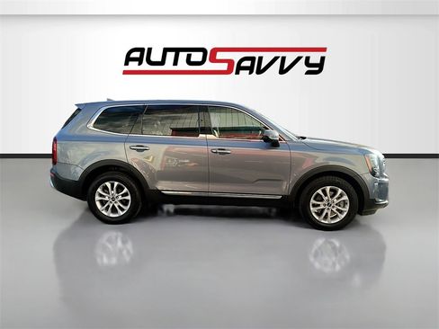 Used 2022 Kia Telluride LX image 8