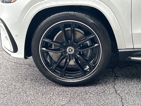 Certified 2025 Mercedes-Benz GLS 450 4MATIC image 17
