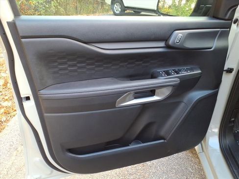 New 2025 Ford Ranger XLT image 17