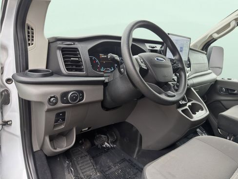 Used 2023 Ford Transit 350 XLT image 10