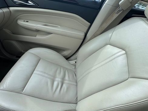 Used 2011 Cadillac SRX Premium image 21
