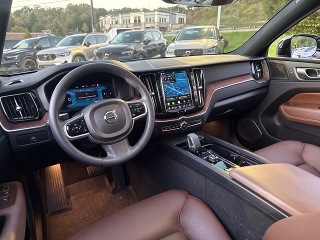 Used 2024 Volvo XC60 B5 Plus w/ Protection Package Premier AWD/4WD image 13