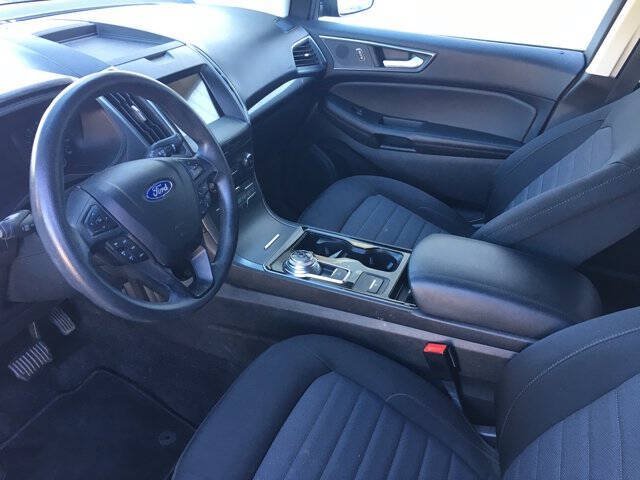 Used 2020 Ford Edge SE FWD image 16