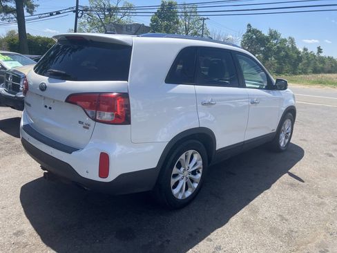 Used 2014 Kia Sorento EX w/ EX V6 Touring Package AWD/4WD image 7
