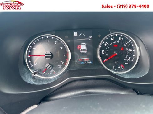 Certified 2022 Toyota RAV4 LE image 19