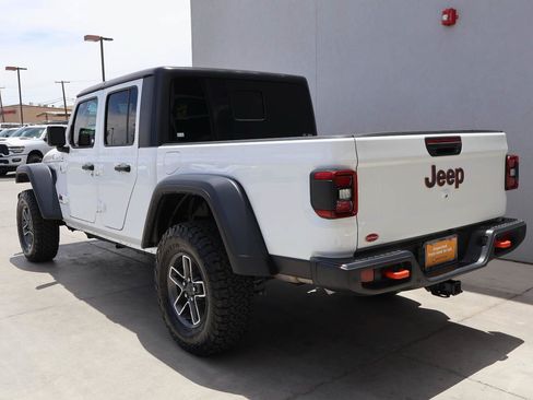 Used 2025 Jeep Gladiator Mojave w/ Safety Group AWD/4WD image 3