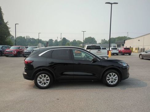 Used 2024 Ford Escape Active AWD/4WD image 4