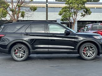 New 2026 Ford Explorer ST-Line w/ ST-Line Street Pack video 3