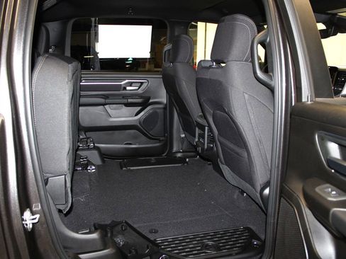 New 2026 RAM 1500 4x4 Crew Cab image 30