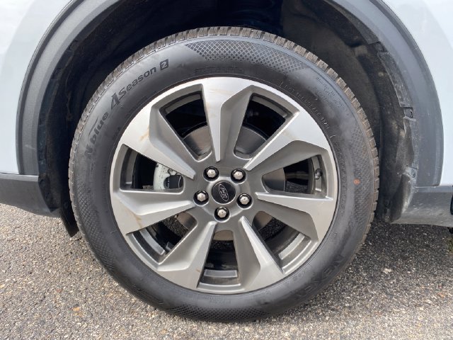 Used 2025 Ford Escape Platinum AWD/4WD image 23