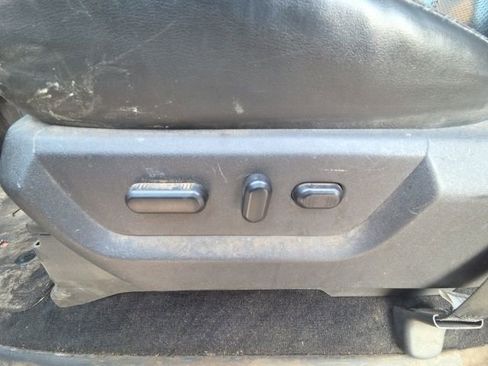 Used 2011 Ford F350 Lariat w/ Lariat Interior Pkg image 22