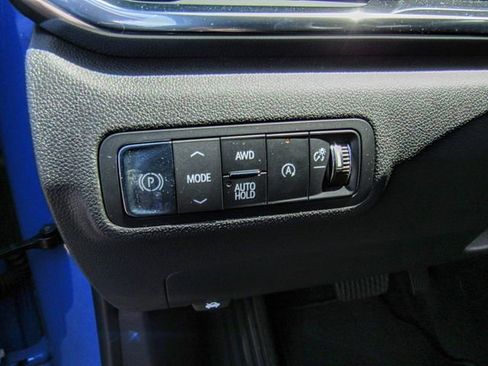 New 2025 GMC Terrain Elevation image 20