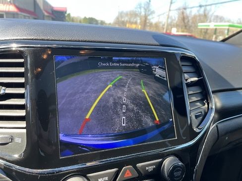 Used 2019 Jeep Grand Cherokee Limited w/ Luxury Group II image 28