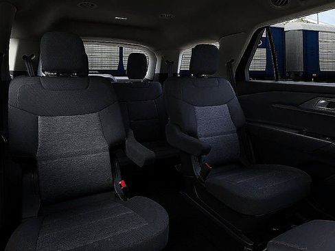 New 2026 Ford Explorer Active AWD/4WD image 10