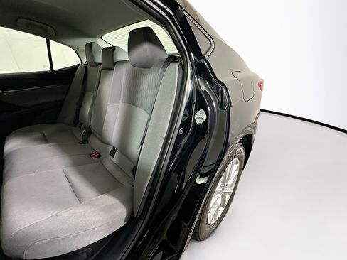 Used 2025 Toyota Camry LE w/ Convenience Package image 26