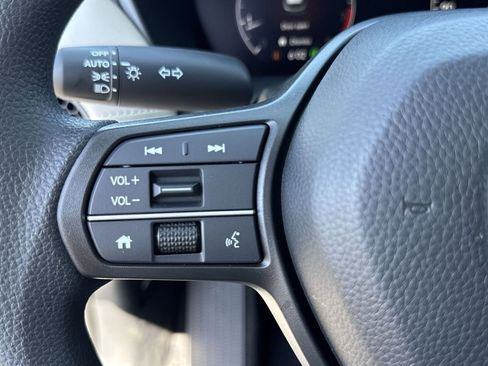 New 2026 Honda HR-V LX image 15