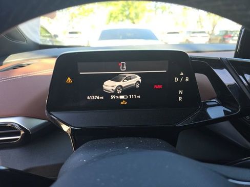 Used 2022 Volkswagen ID.4 Pro S image 3