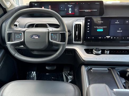 Used 2025 Ford Expedition Max Active image 14