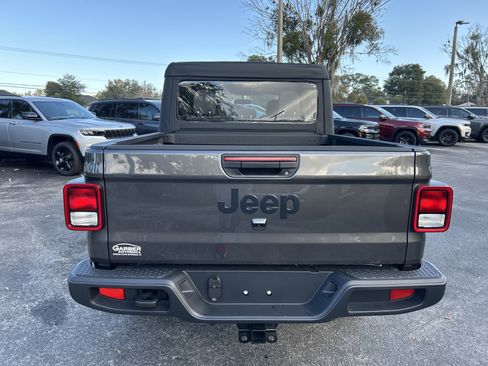 New 2026 Jeep Gladiator Sport image 6