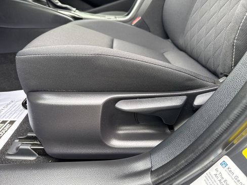 Certified 2024 Toyota Corolla LE image 34