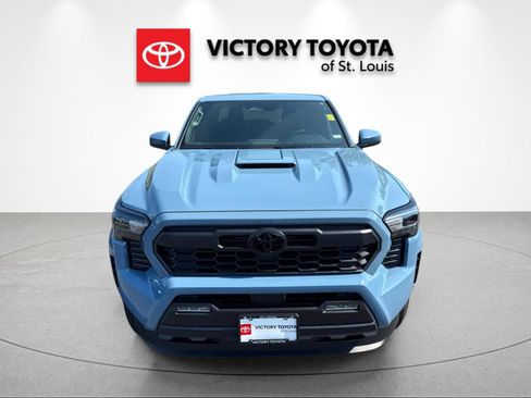 Used 2026 Toyota Tacoma TRD Sport AWD/4WD image 8