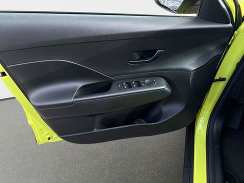 Used 2024 Hyundai Kona SEL image 18