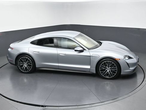 Used 2021 Porsche Taycan RWD image 43