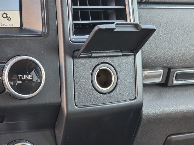 Used 2018 Ford Expedition Limited w/ Equipment Group 301A RWD image 28