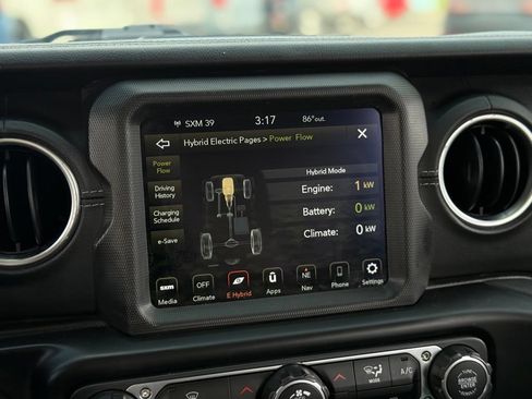 Used 2021 Jeep Wrangler Unlimited Sahara AWD/4WD image 21