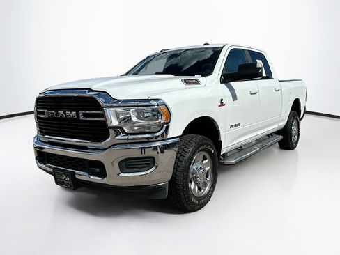 Used 2021 RAM 2500 Big Horn AWD/4WD image 3