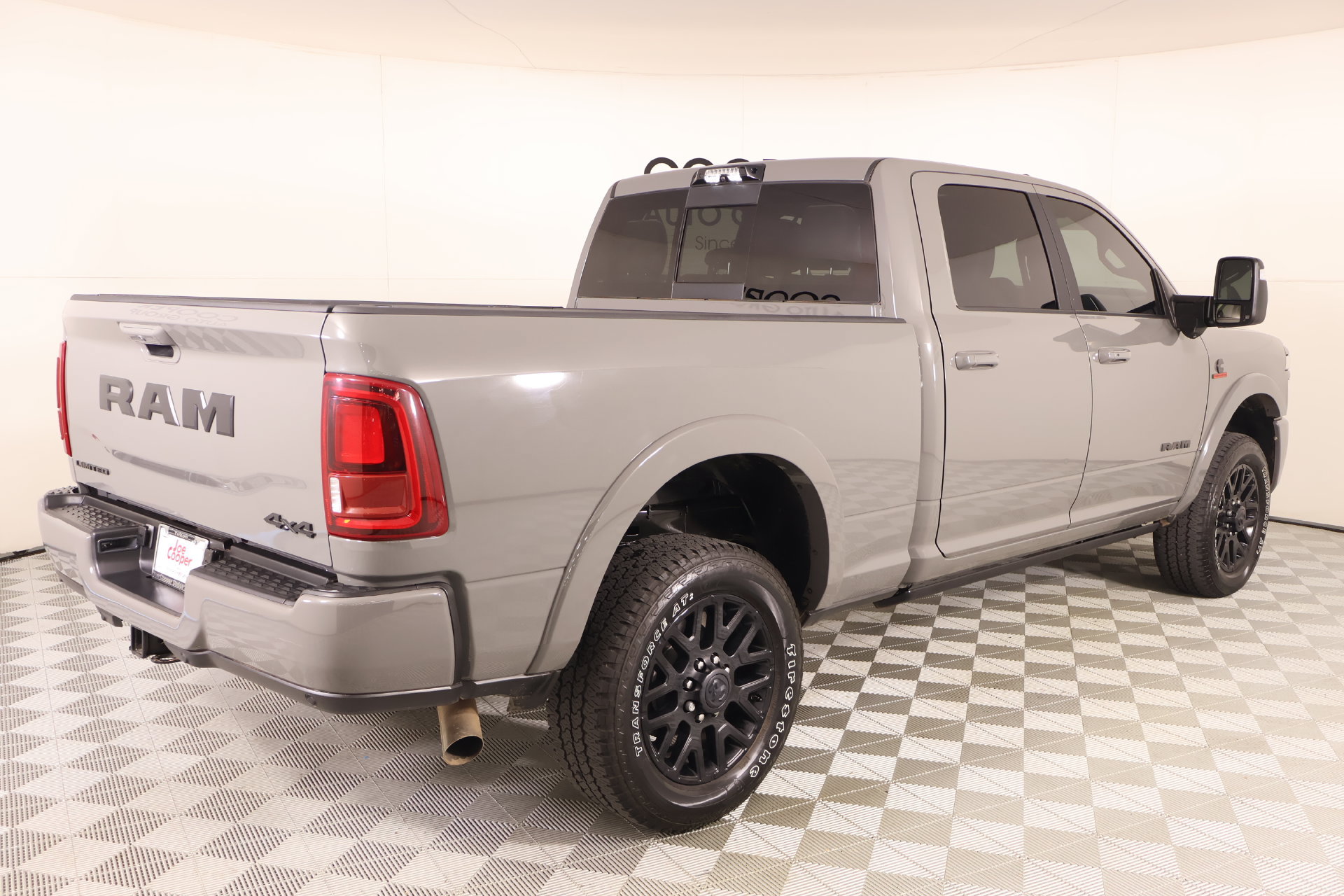 Used 2026 RAM 2500 Limited AWD/4WD image 22
