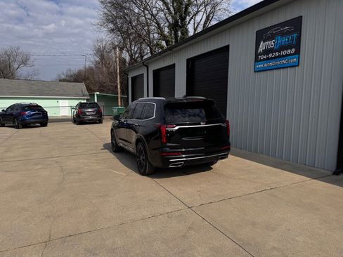 Used 2020 Cadillac XT6 Premium Luxury image 17