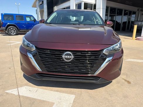 Used 2024 Nissan Sentra SV FWD image 8