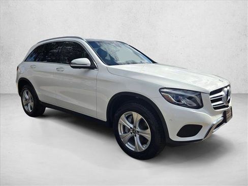 Certified 2018 Mercedes-Benz GLC 300 4MATIC image 3